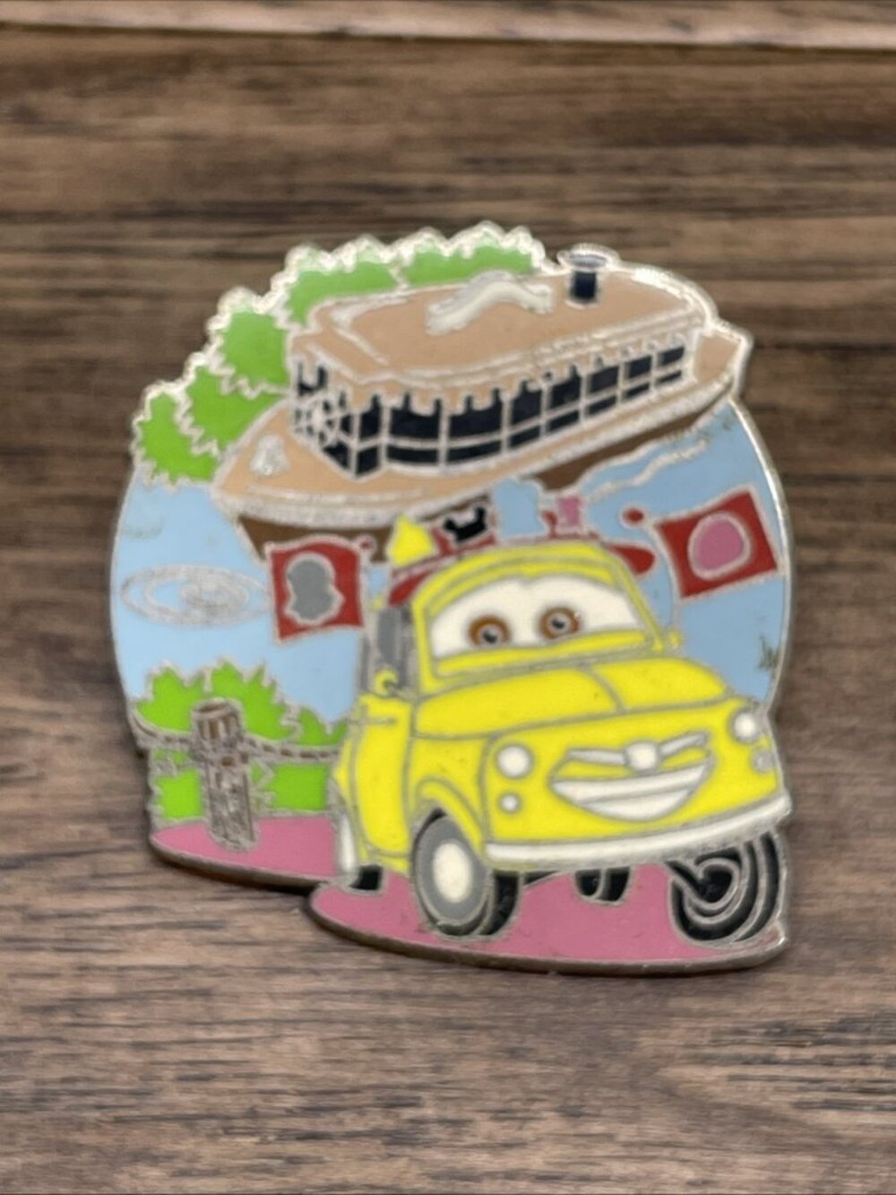 DISNEY STARTER CARS AT DISNEY THEME PARKS LUIGI JUNGLE CRUISE PIN KG JD